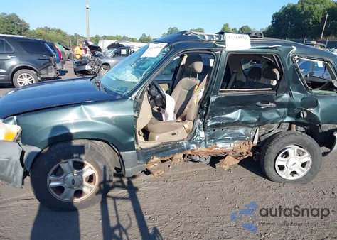 2004 Ford Escape Xlt из США, поврежденный, VIN 1FMCU93124DA10131